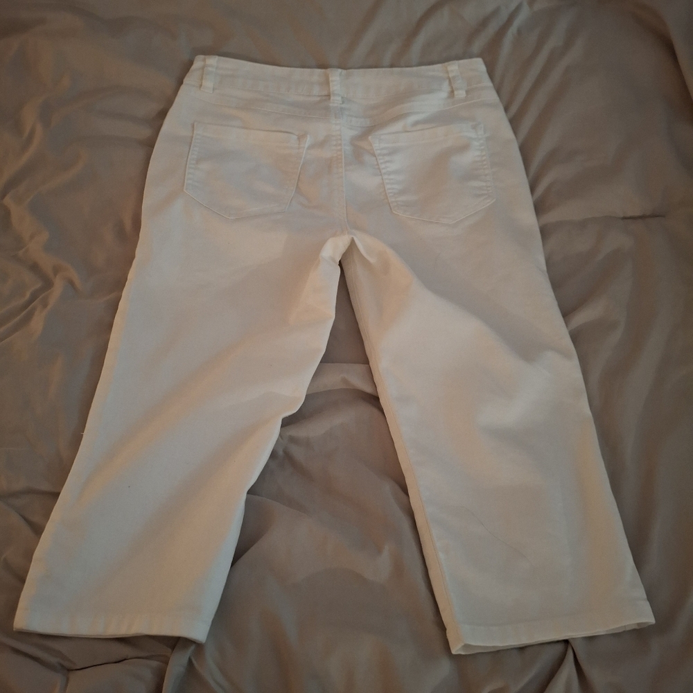 d. jeans Women's White Ankle Cropped Jeans - Picture 5 of 6